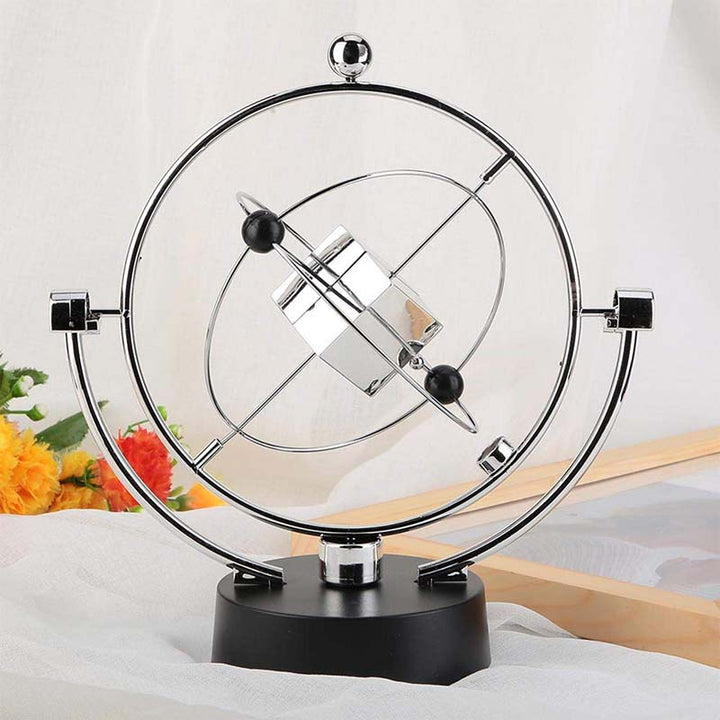 Newton’s Cradle Cube 360